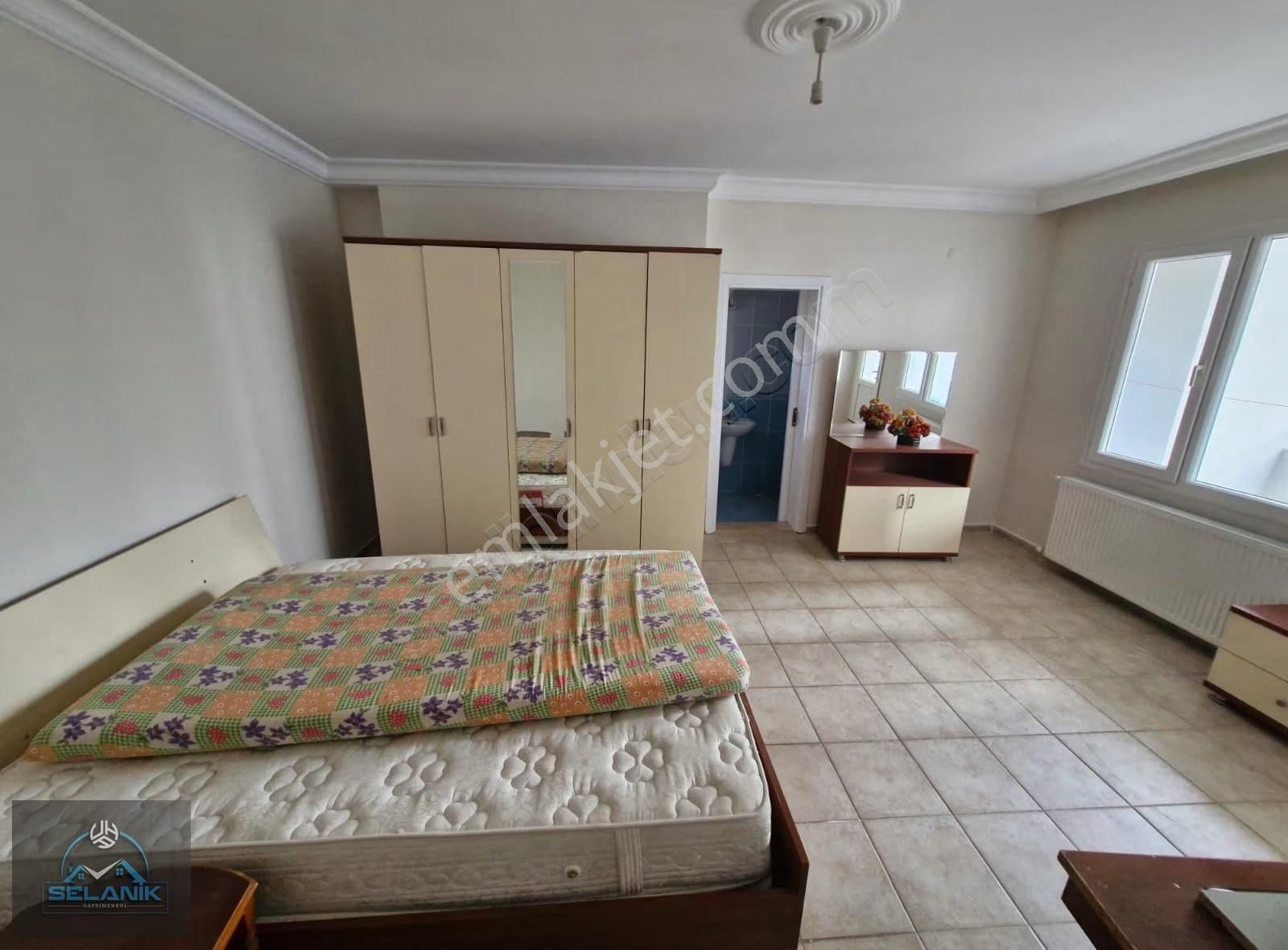 Yurt Mahallesinde 3+1 Doğalgazlı Eşyalı Kiralık Daire - Görsel 13