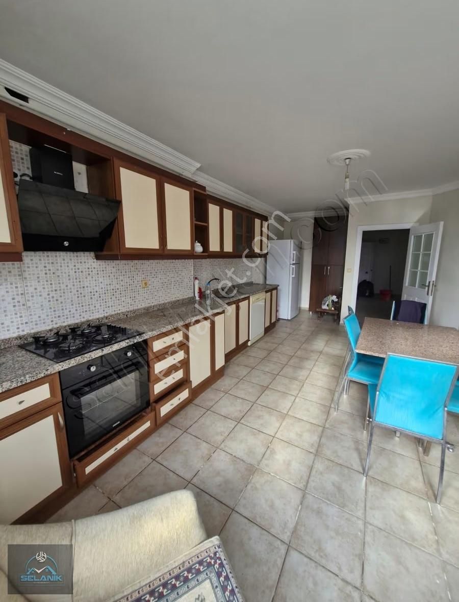 Yurt Mahallesinde 3+1 Doğalgazlı Eşyalı Kiralık Daire - Görsel 14