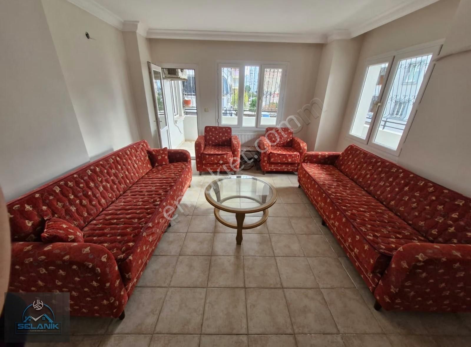 Yurt Mahallesinde 3+1 Doğalgazlı Eşyalı Kiralık Daire