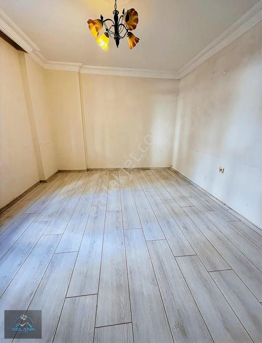 Selanik'ten T.özal Bulvarı Yürüme Mesafesinde 2+1 Kapalı Mutfak