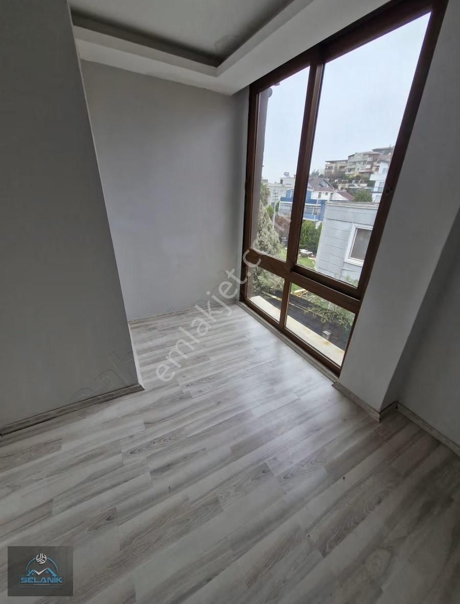 Karslılarda Yüzme Havuzlu Satılık Dubleks 2+1 Açık Mutfak Daire - Görsel 25