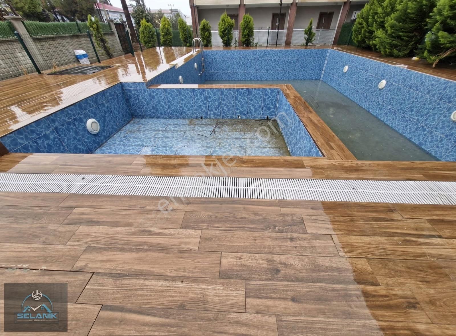 Karslılarda Yüzme Havuzlu Satılık Dubleks 2+1 Açık Mutfak Daire - Görsel 9