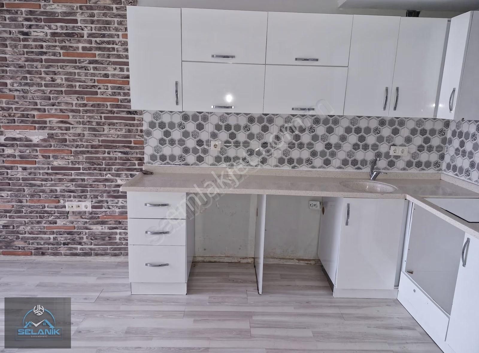 Karslılarda Yüzme Havuzlu Satılık Dubleks 2+1 Açık Mutfak Daire - Görsel 19