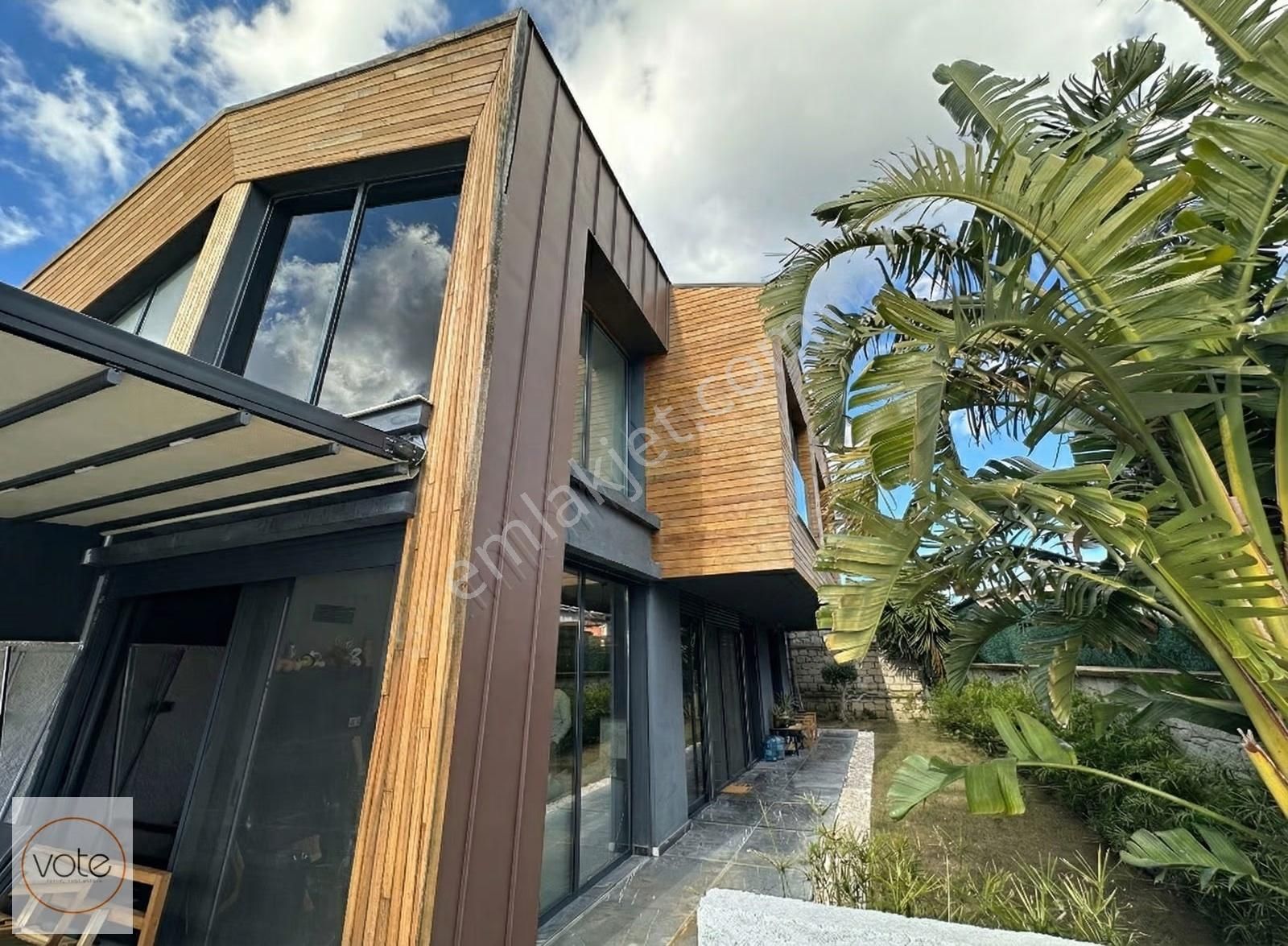 Alaçatıda Özel İskandinav Tasarımı Lüx Villa