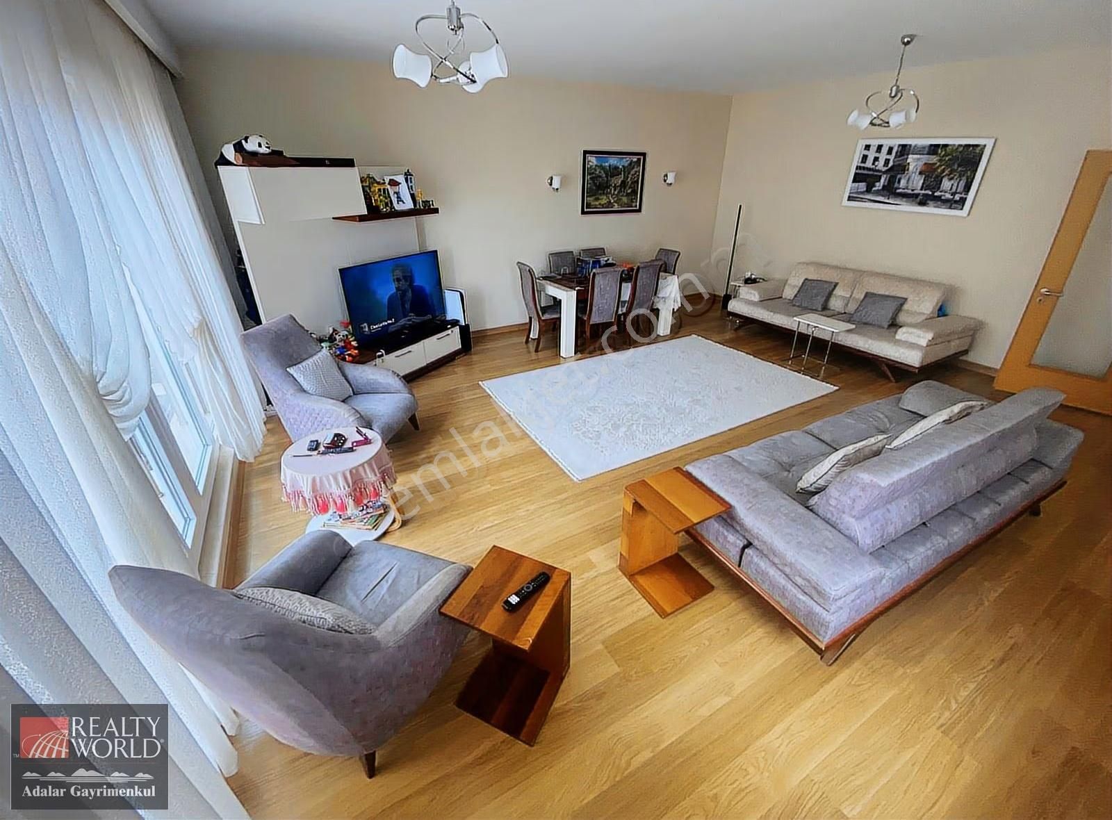 Nısh Adalar Sitesi' Nde Satılık Önü Açık Ferah 3+1a Tipi Daire