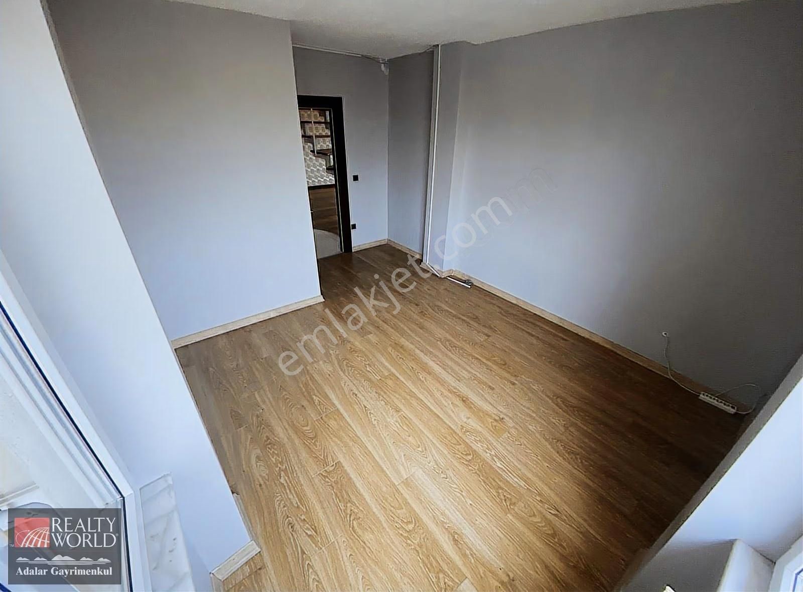 Çamlıca Ayışığı Sitesi'nde Kiralık Teraslı Dubleks Daire - Görsel 7
