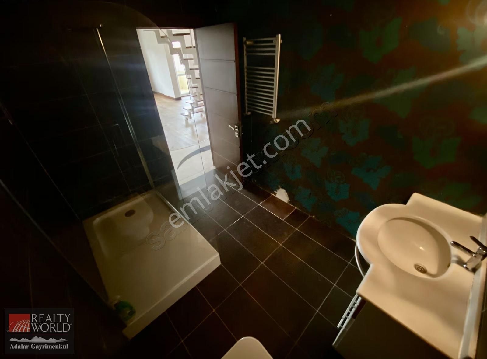 Çamlıca Ayışığı Sitesi'nde Kiralık Teraslı Dubleks Daire - Görsel 5
