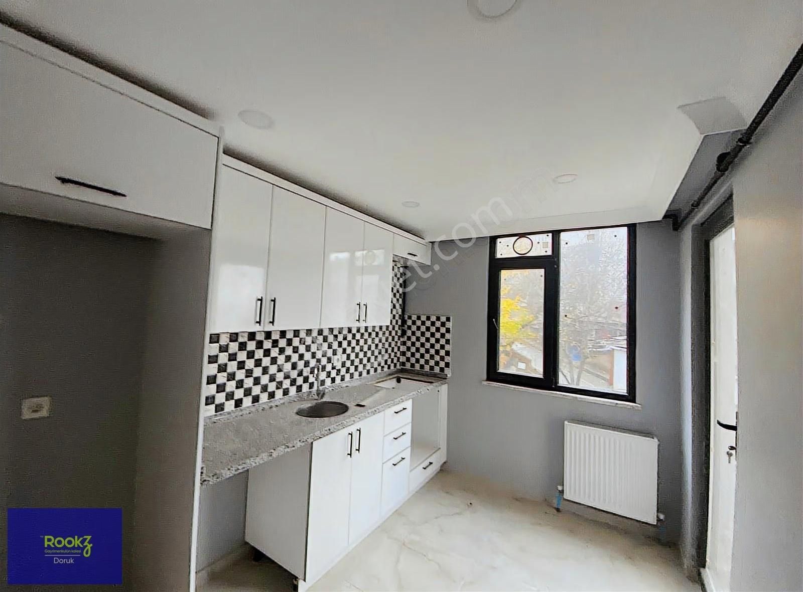 Rookzdoruk'dan Beşyol Meydanı Dibinde Önü Açık Geniş 2+1!!!! - Görsel 17