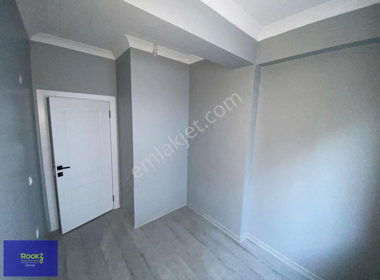Rookzdoruk'dan Beşyol Meydanı Dibinde Önü Açık Geniş 2+1!!!! - Görsel 4