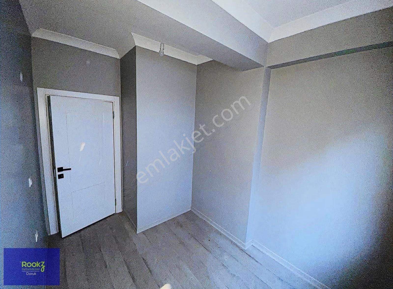 Rookzdoruk'dan Beşyol Meydanı Dibinde Önü Açık Geniş 2+1!!!! - Görsel 18