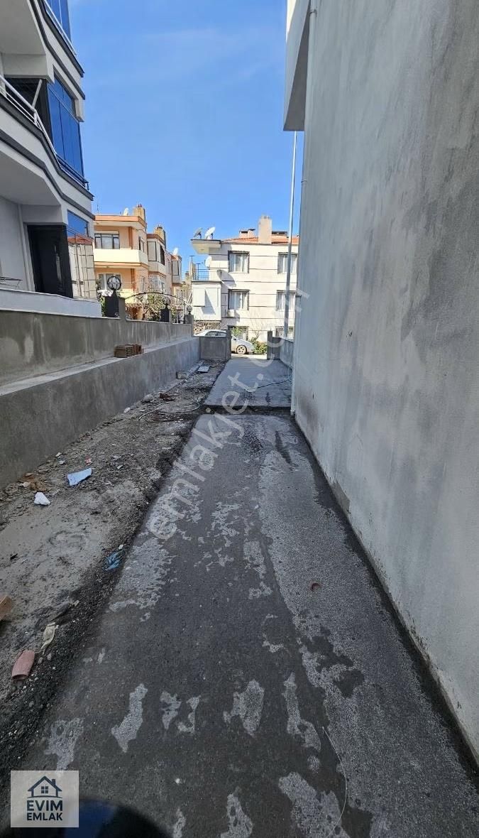 Aliağa Evim Emlaktan Kültür Mahallesinde 1+1 Sıfır Daire - Görsel 2