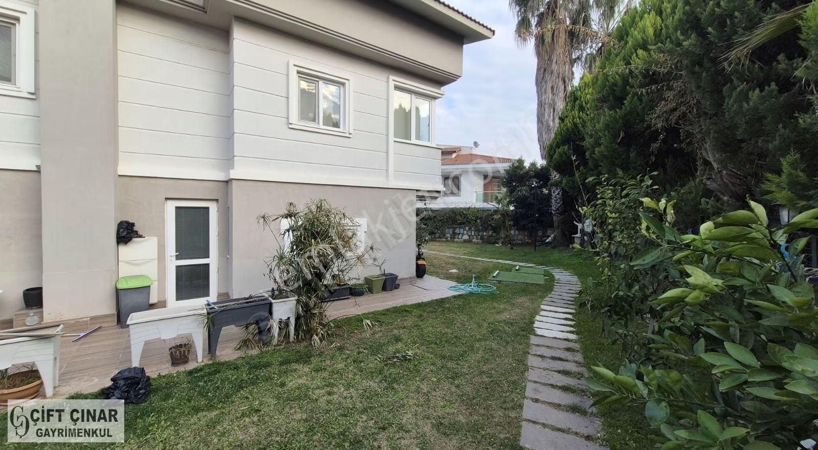 Güzelyurt Mah. Metya 2 Villalarında Köşe Konumda Tripleks - Görsel 9