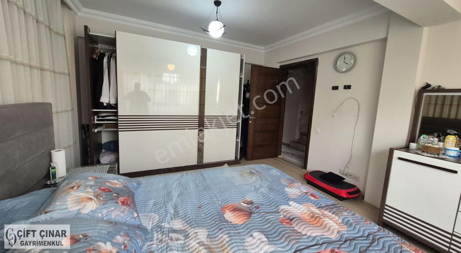 Güzelyurt Mah. Metya 2 Villalarında Köşe Konumda Tripleks - Görsel 12