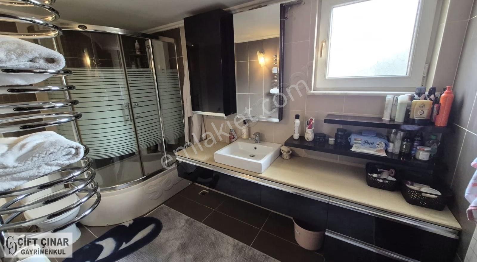 Güzelyurt Mah. Metya 2 Villalarında Köşe Konumda Tripleks - Görsel 22