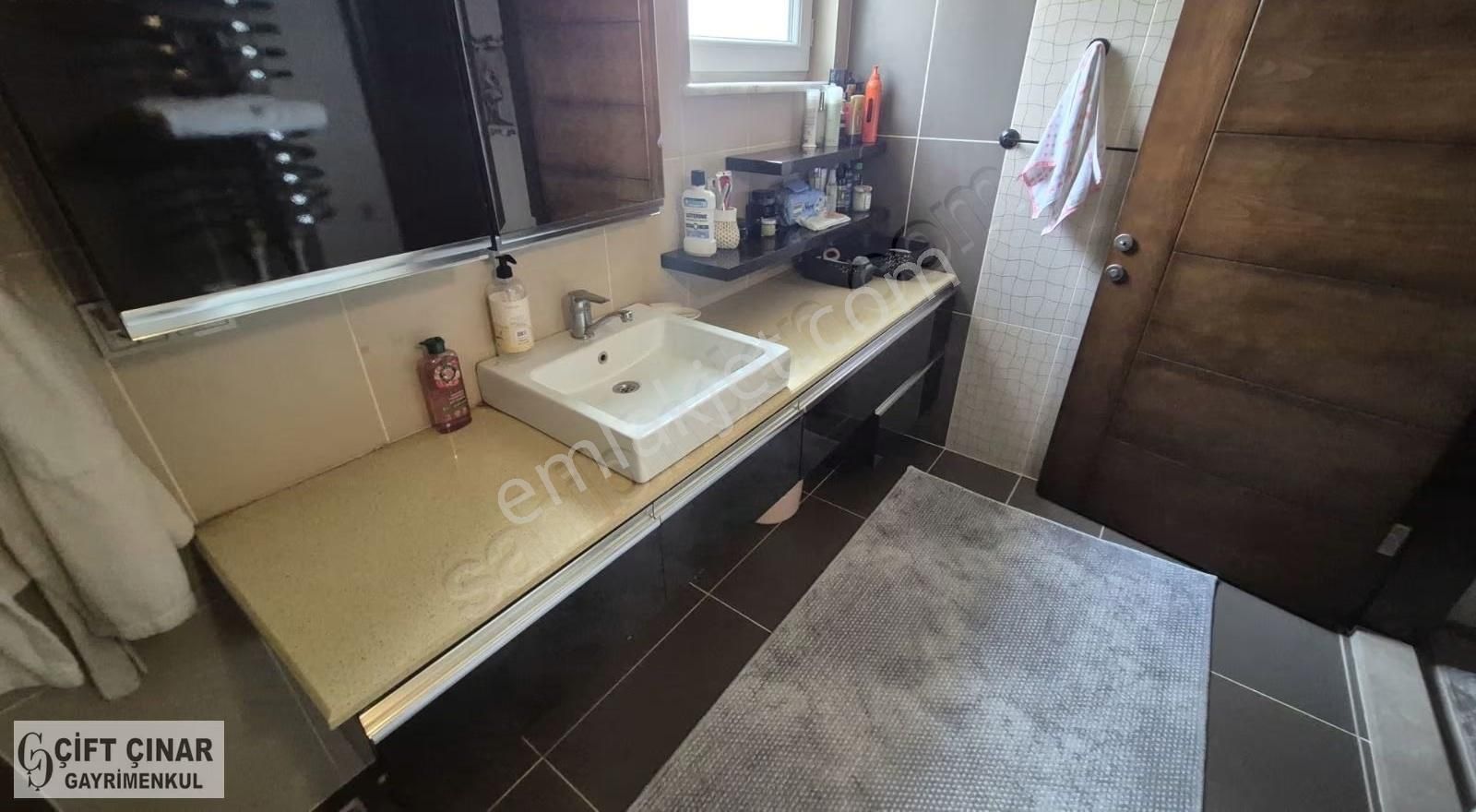 Güzelyurt Mah. Metya 2 Villalarında Köşe Konumda Tripleks - Görsel 7