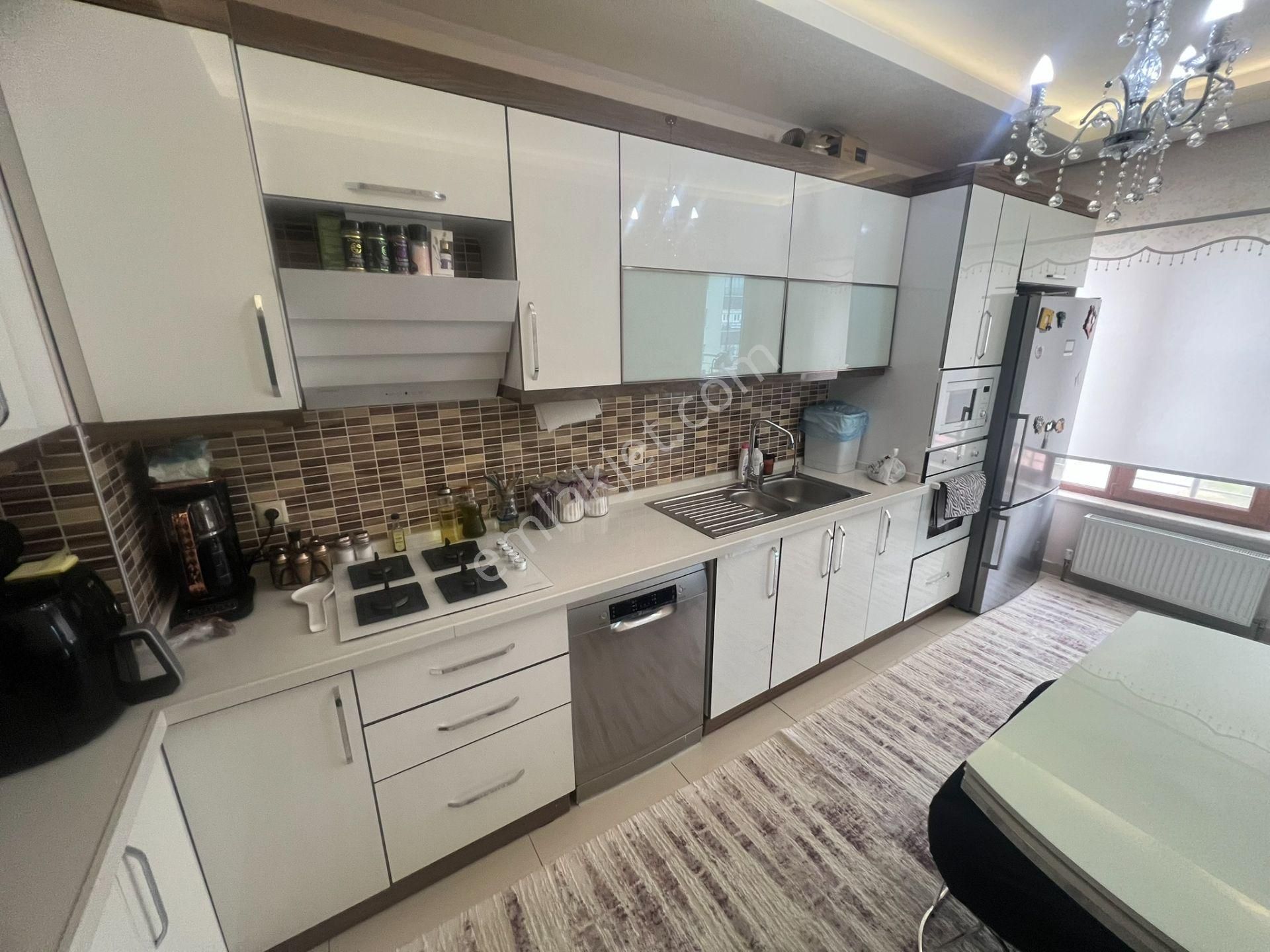 Etimesgut Ayyıldızda Satılık 3+1 Lüks Geniş Daire - Görsel 2