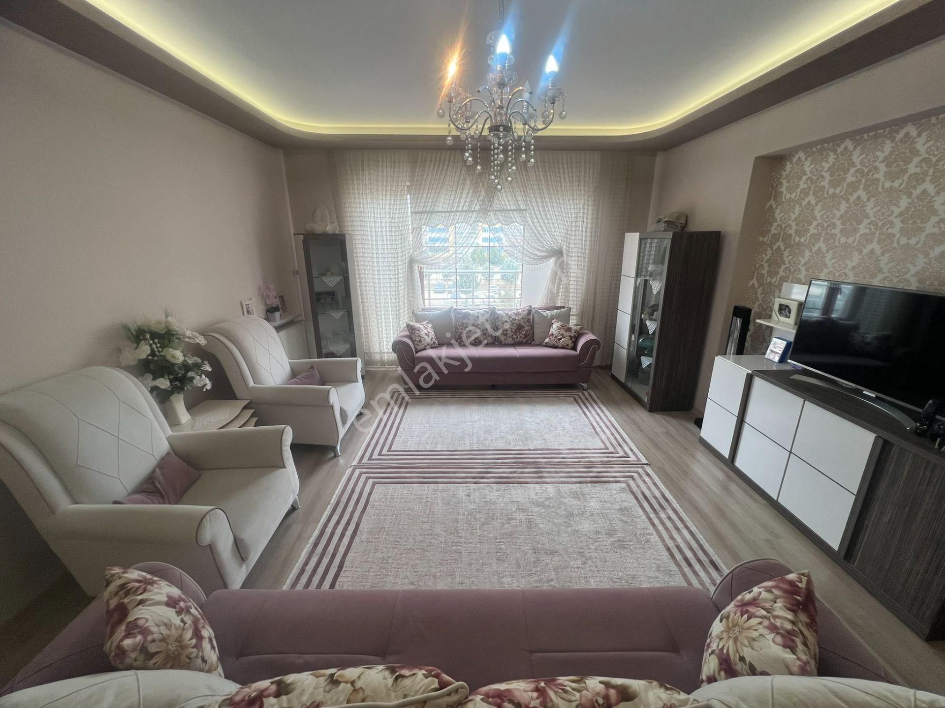 Etimesgut Ayyıldızda Satılık 3+1 Lüks Geniş Daire - Görsel 11