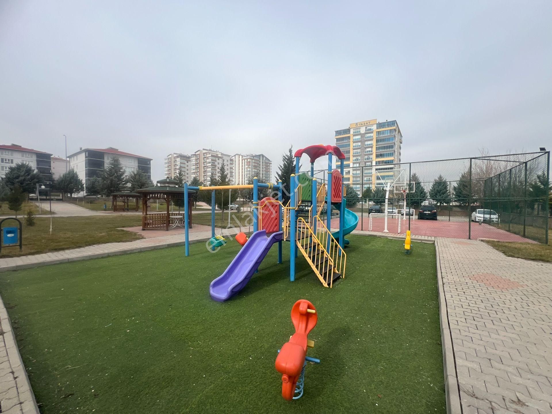 Etimesgut Ayyıldızda Satılık 3+1 Lüks Geniş Daire - Görsel 32