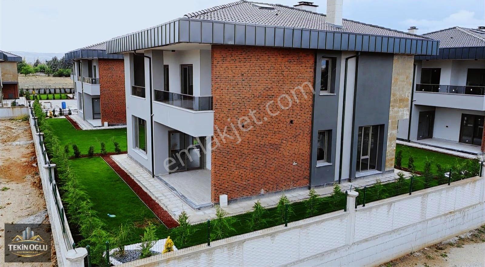 Tekin Oğlun'dan Meram Harmancıkta 4+1 Site İçi Lüks Villa - Görsel 8