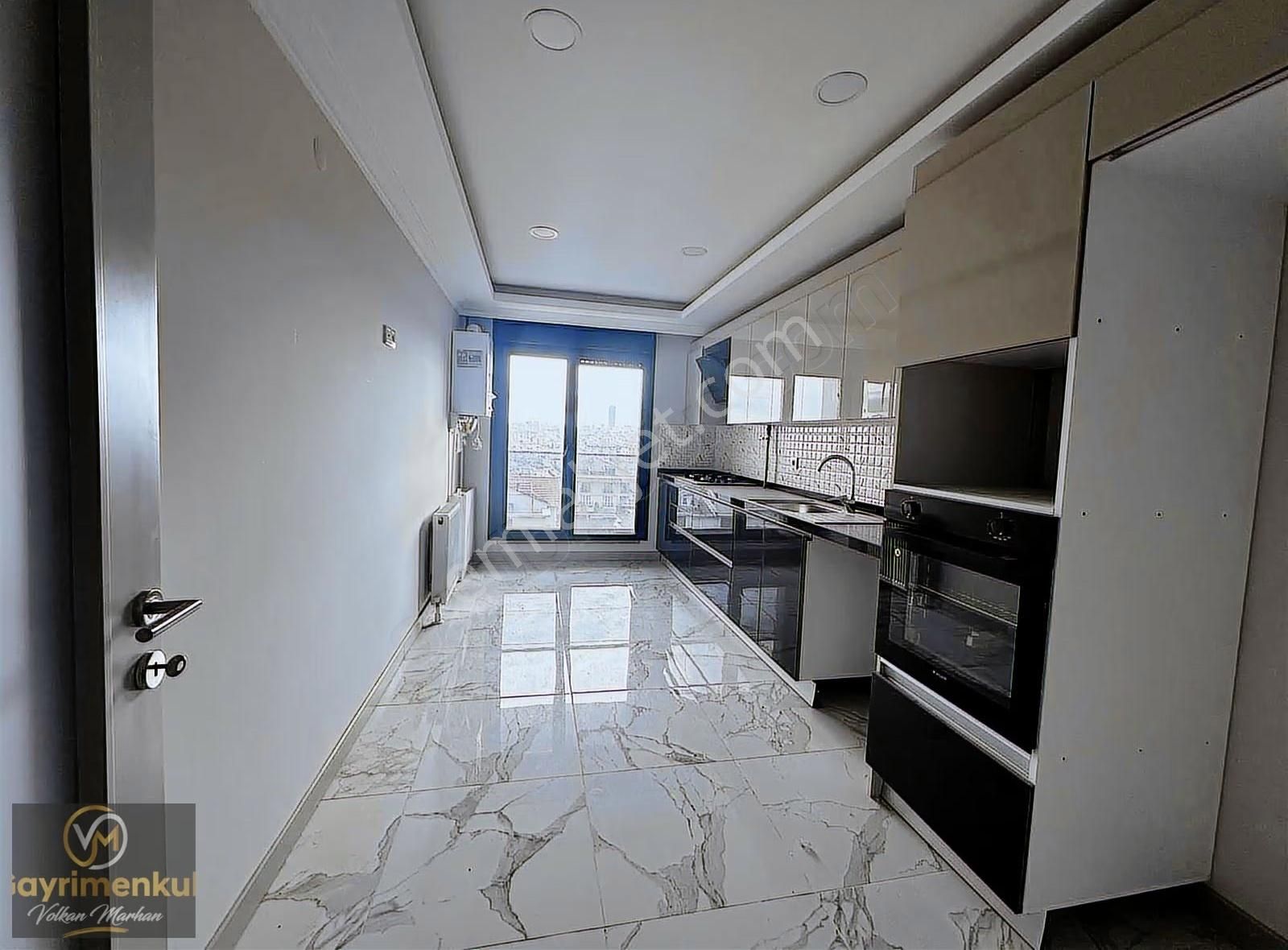 Bahçelievler Mahallesinde 4+2 | Çift Girişli 2 Kapalı Mutfaklı - Görsel 12