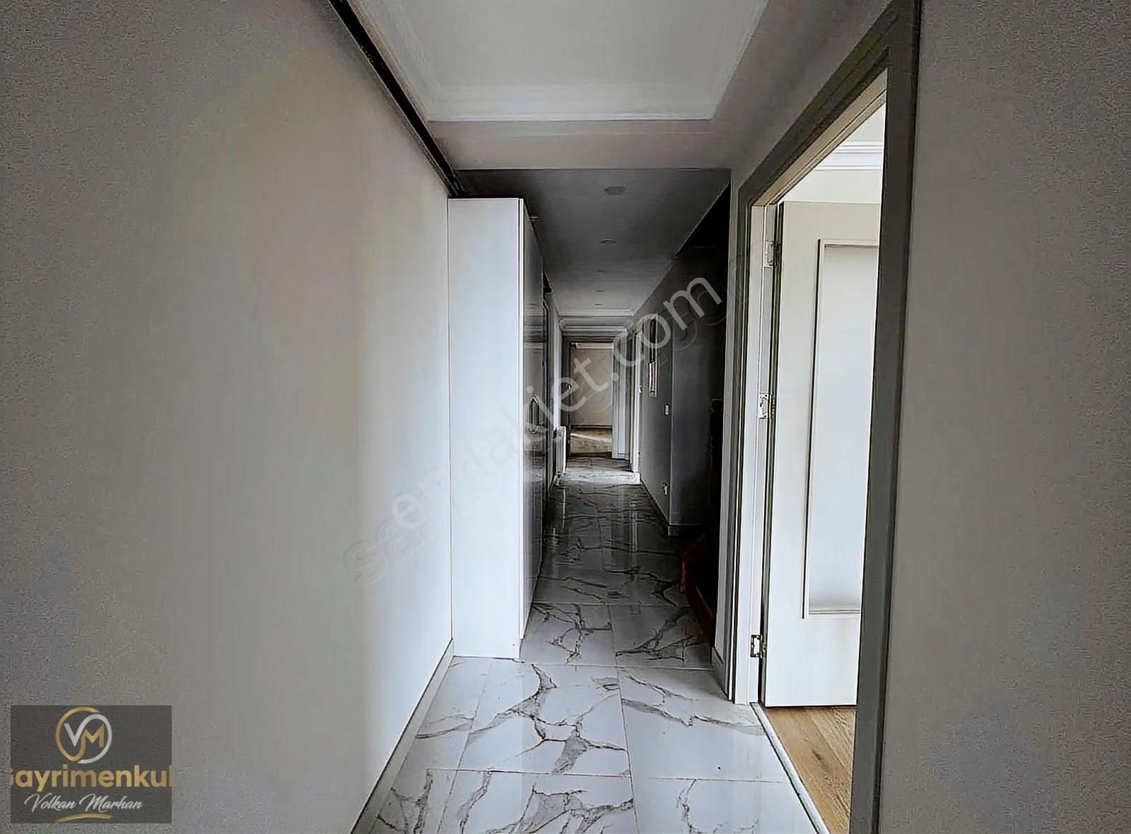 Bahçelievler Mahallesinde 4+2 | Çift Girişli 2 Kapalı Mutfaklı - Görsel 26