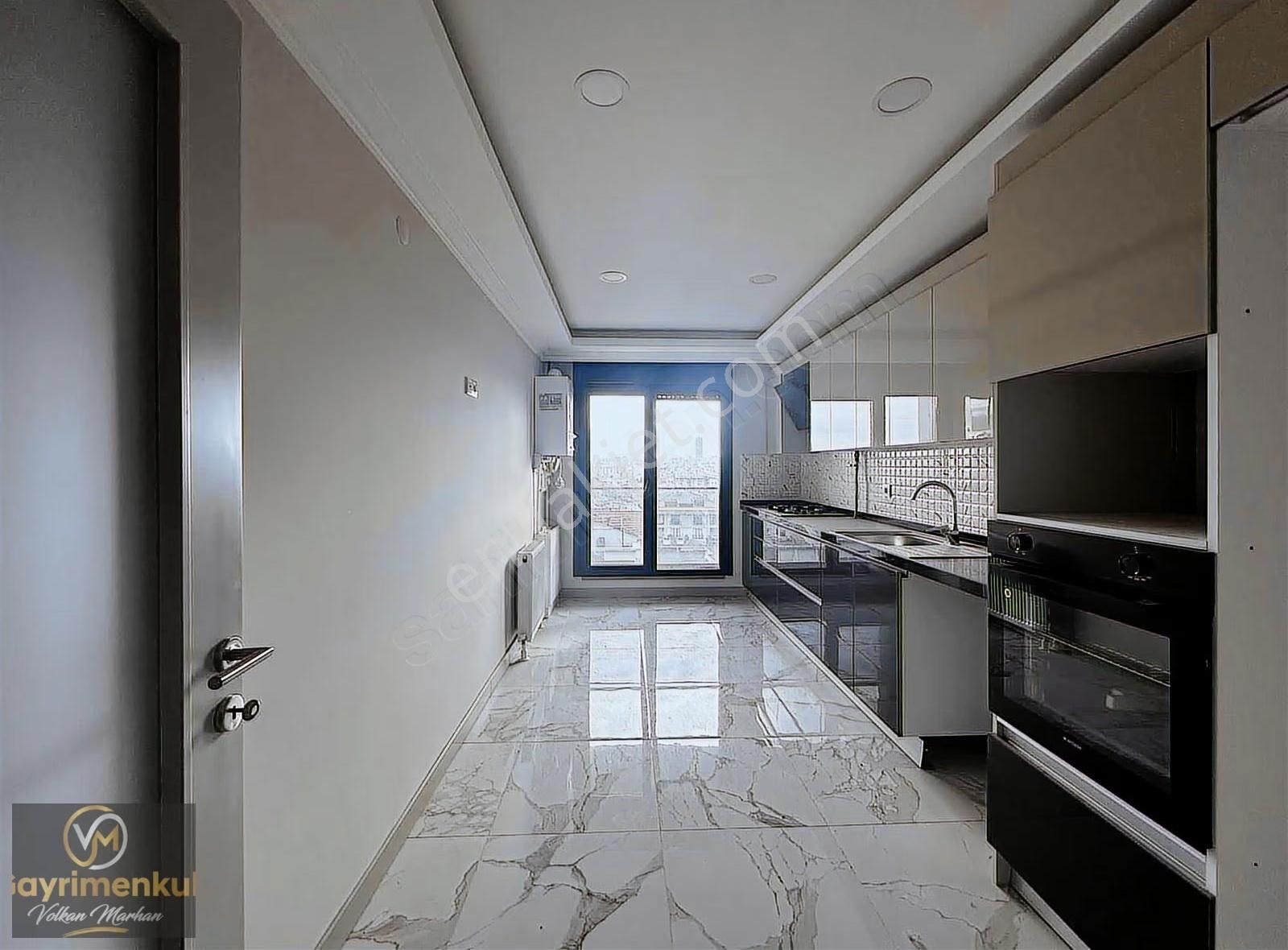 Bahçelievler Mahallesinde 4+2 | Çift Girişli 2 Kapalı Mutfaklı - Görsel 18