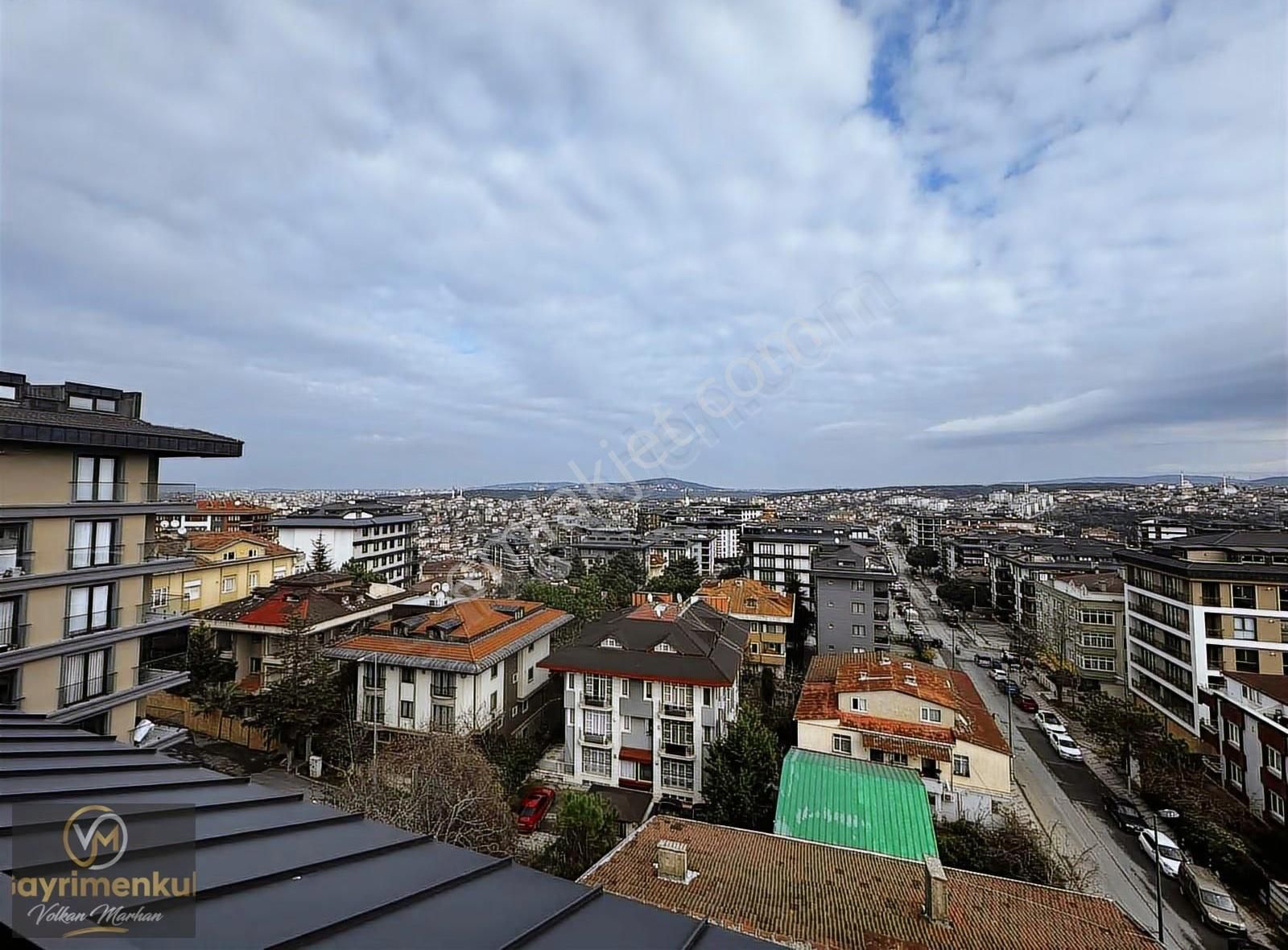 Bahçelievler Mahallesinde 4+2 | Çift Girişli 2 Kapalı Mutfaklı