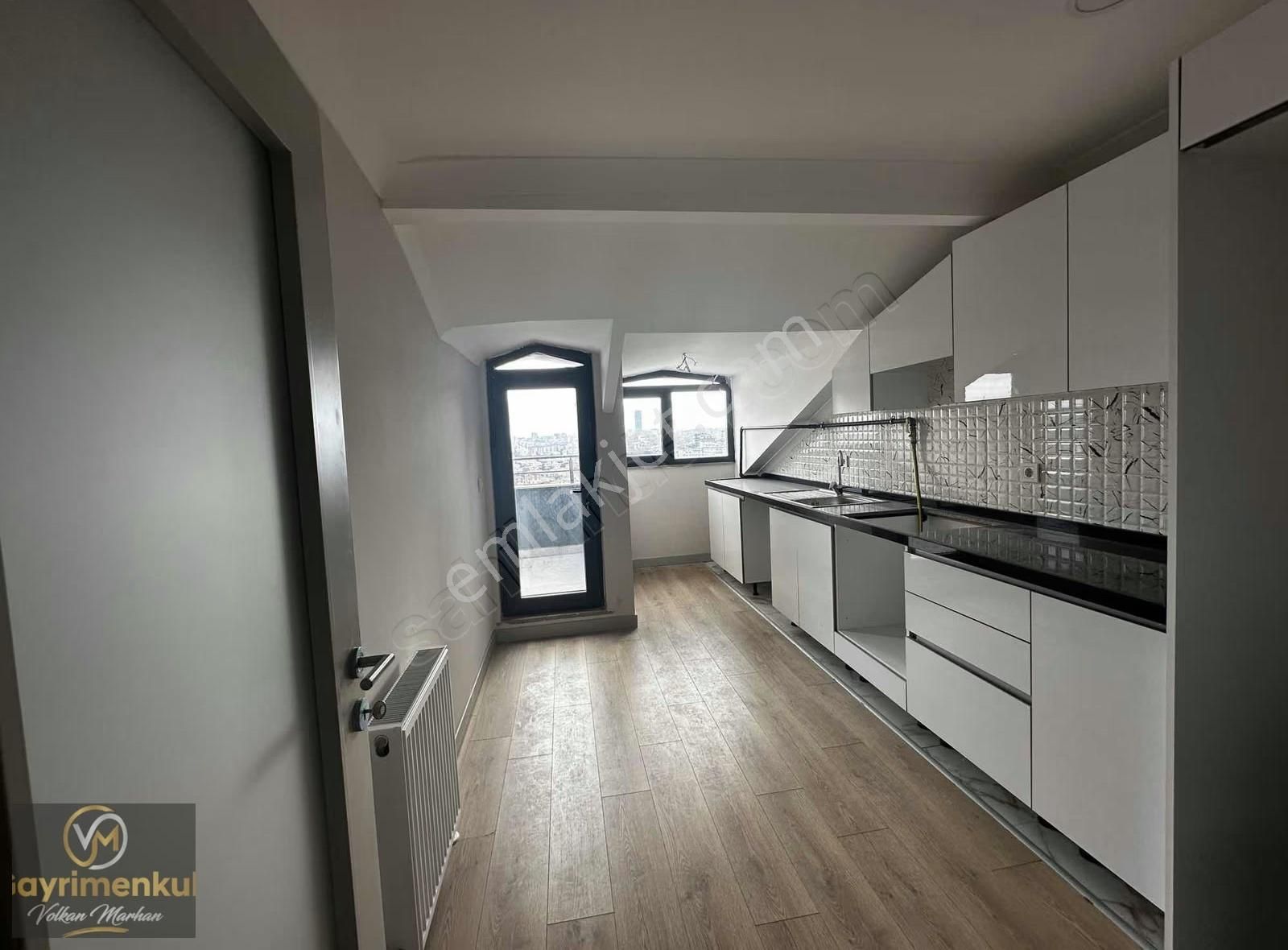 Bahçelievler Mahallesinde 4+2 | Çift Girişli 2 Kapalı Mutfaklı - Görsel 25