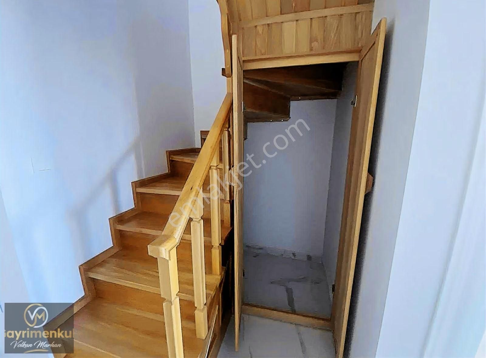 Çengelköy Nazenine Komşu 5+2 Çatı Dubleks 250 M2 - Görsel 9