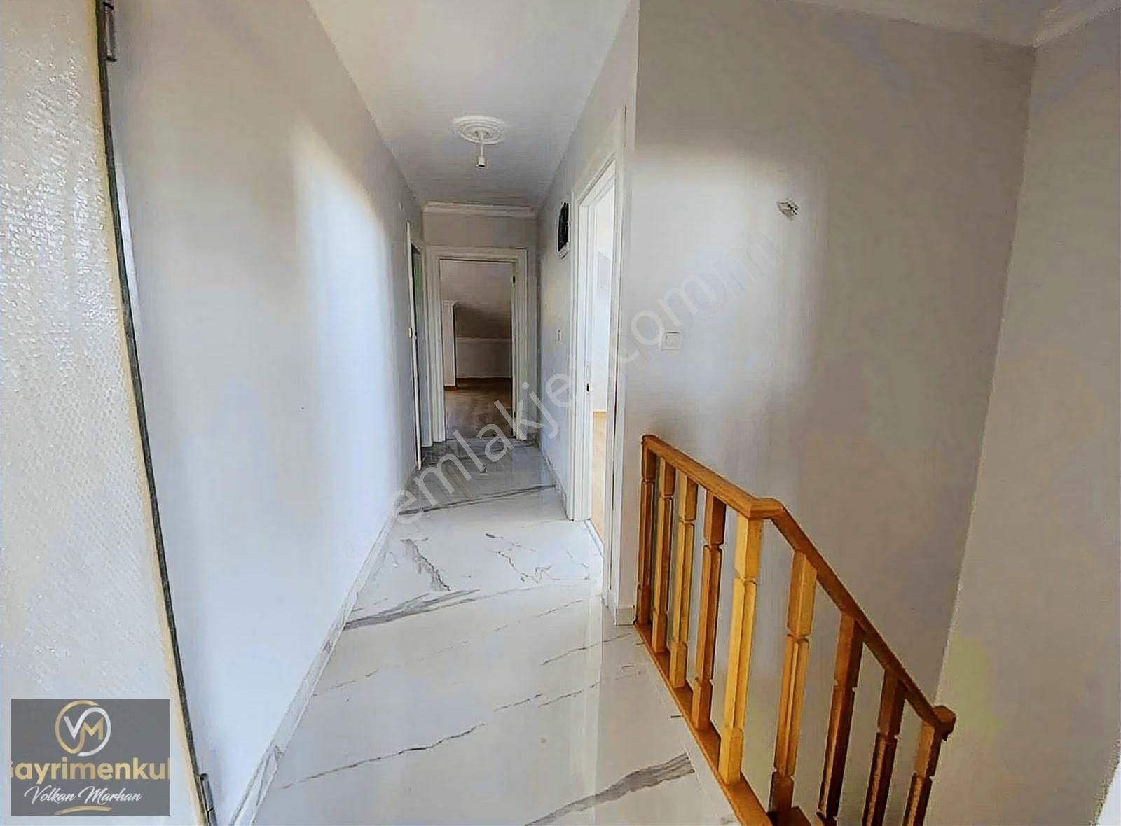 Çengelköy Nazenine Komşu 5+2 Çatı Dubleks 250 M2 - Görsel 20