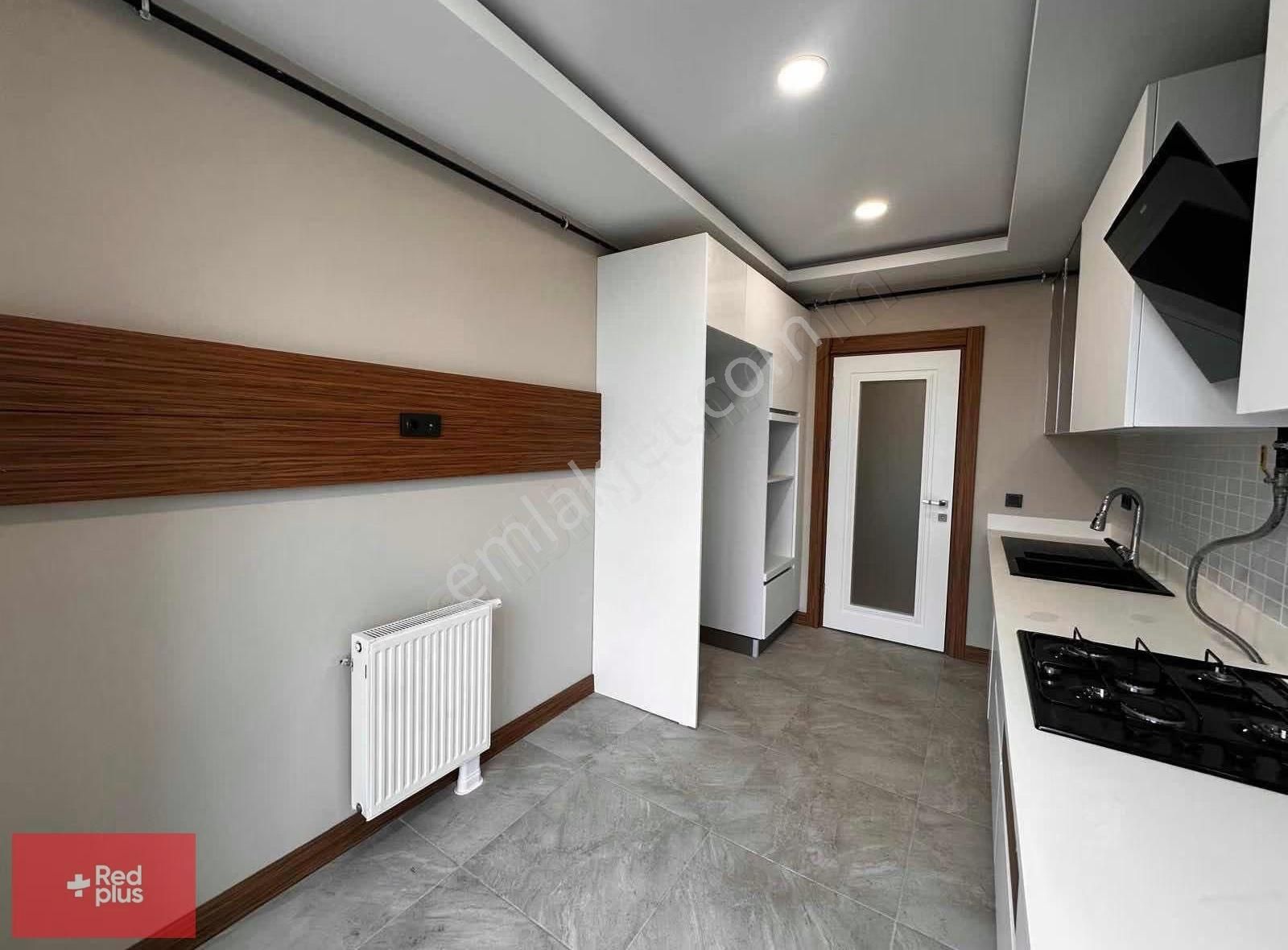 Beylikdüzü Palm Marin Sitesinde Kiralık 3+1 - Görsel 11