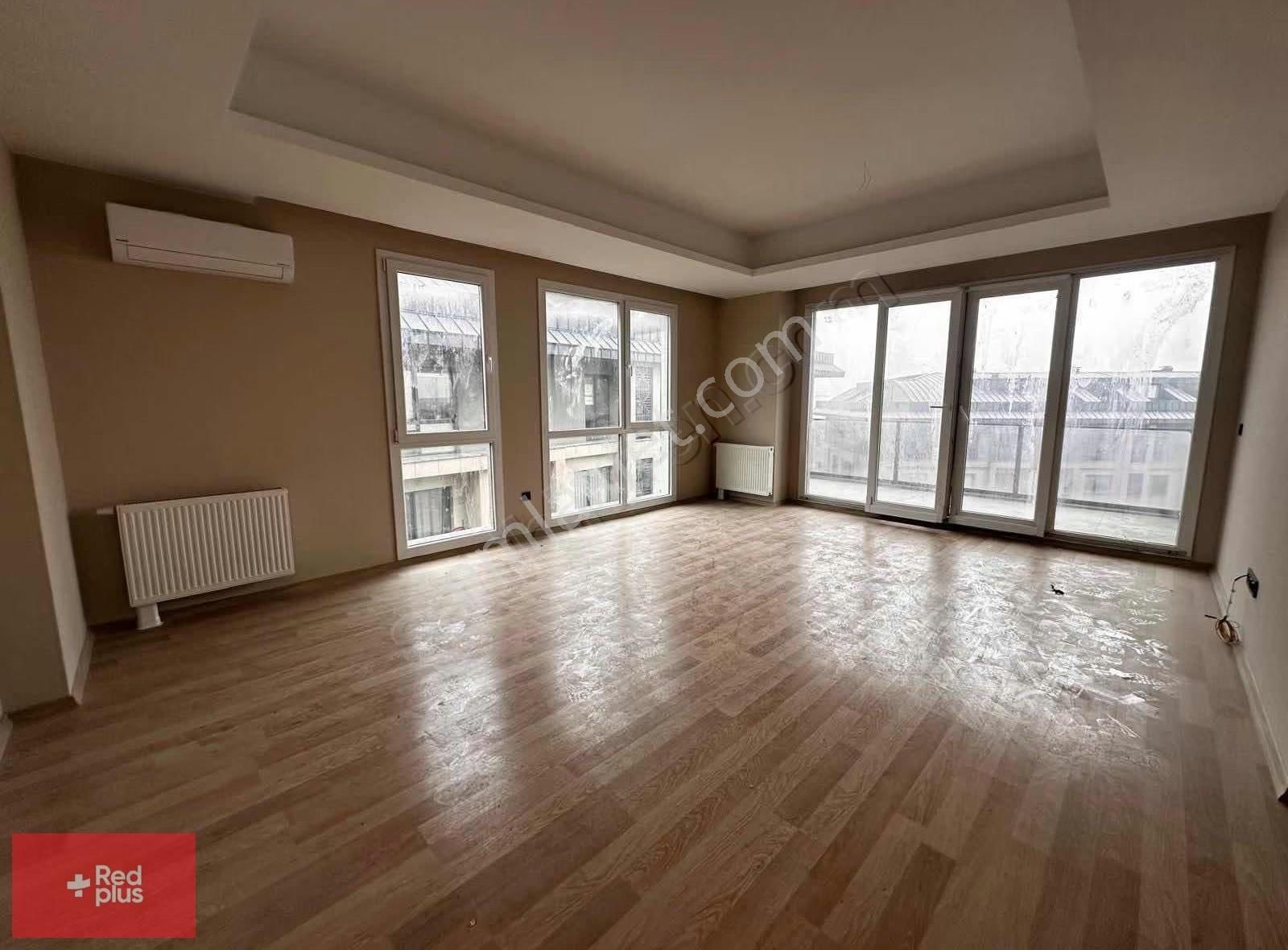 Beylikdüzü Palm Marin Sitesinde Kiralık 3+1 - Görsel 25