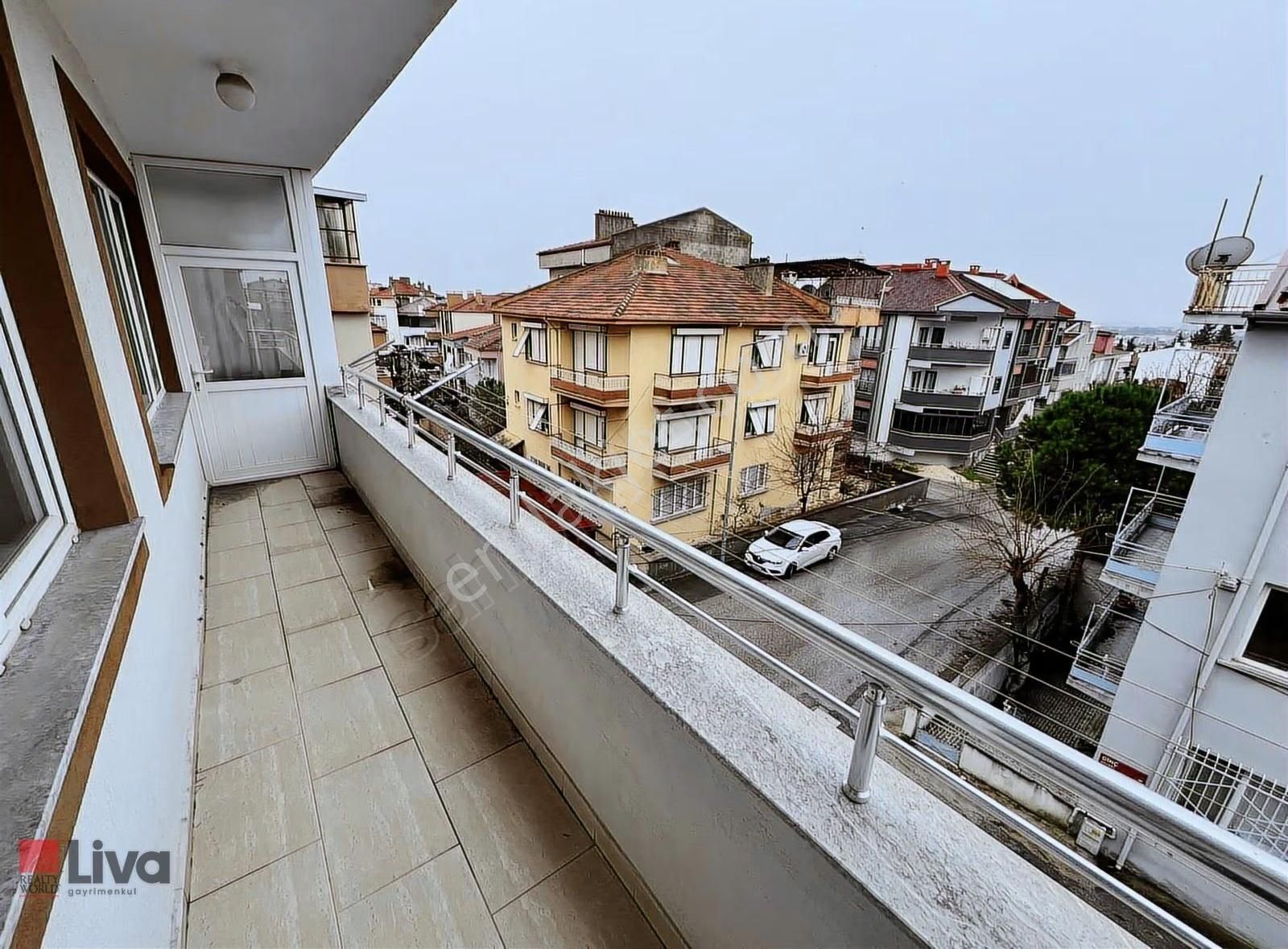 Rw Liva'dan Ali Hikmet Paşa Mahallesinde Kiralık 2+1 Daire - Görsel 23