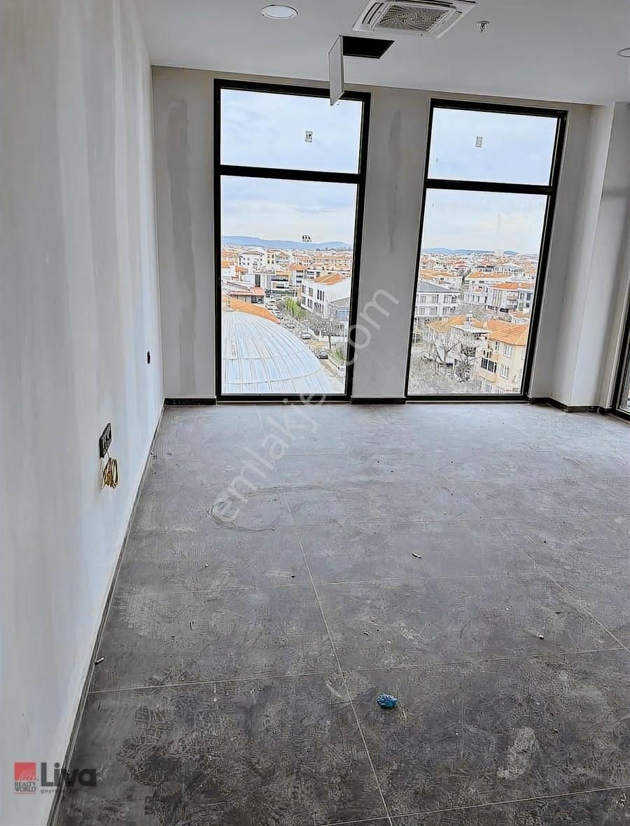 Rw Livadan Plevne Mah Ultra Lüx Prestıjlı Satılık Ofıs - Görsel 8