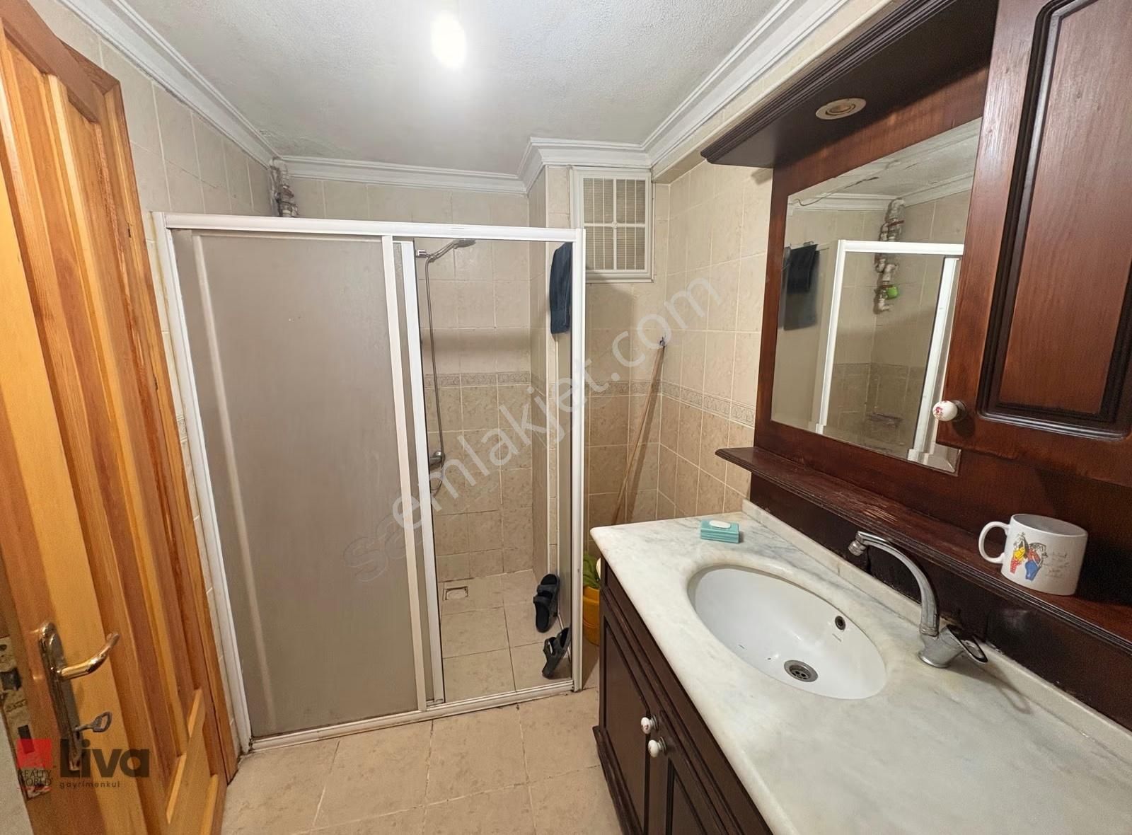 Liva'dan Paşaalanında Eşyalı Kiralık 2+1 Daire - Görsel 16