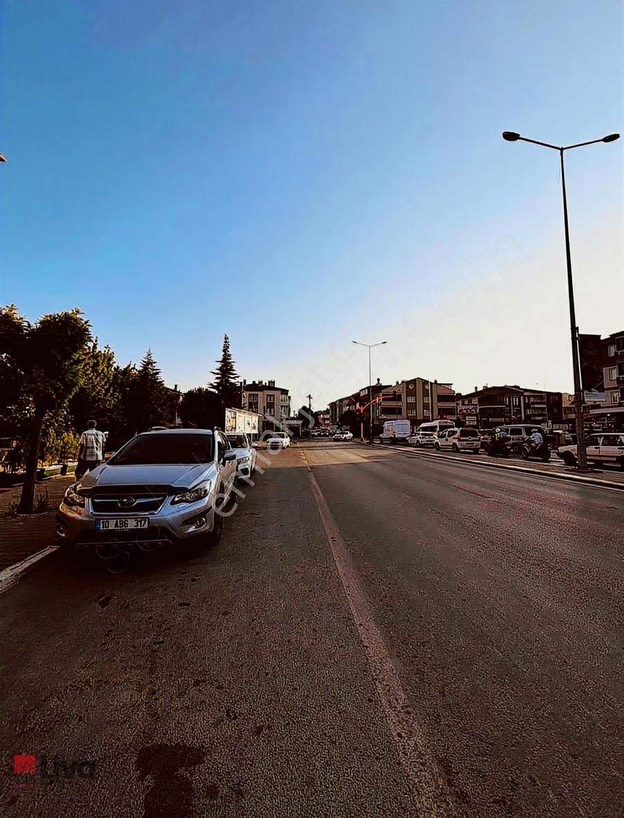 Liva'dan Kiralık Paşaalanında 3+1 Daire - Görsel 2