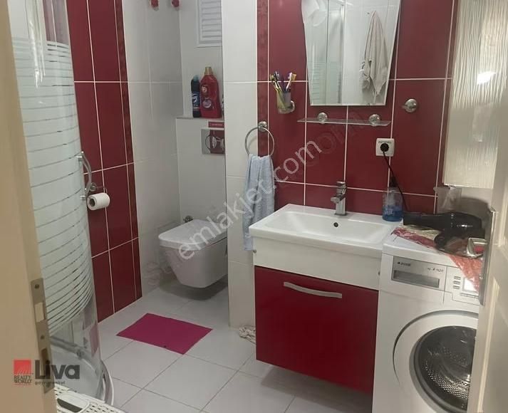 Liva'dan Paşaalanı Mah.satılık Mükemmel Konum Geniş 3+1 Daire - Görsel 14