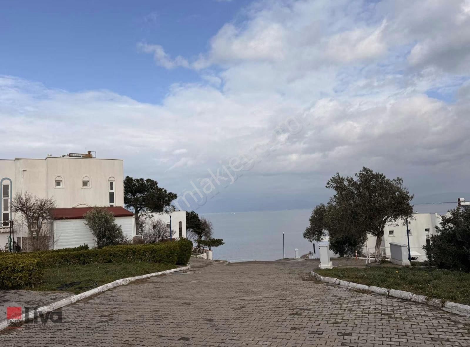 Rw Liva'dan Burhaniye'de Full Deniz Manzaralı 2+1 Villa - Görsel 27