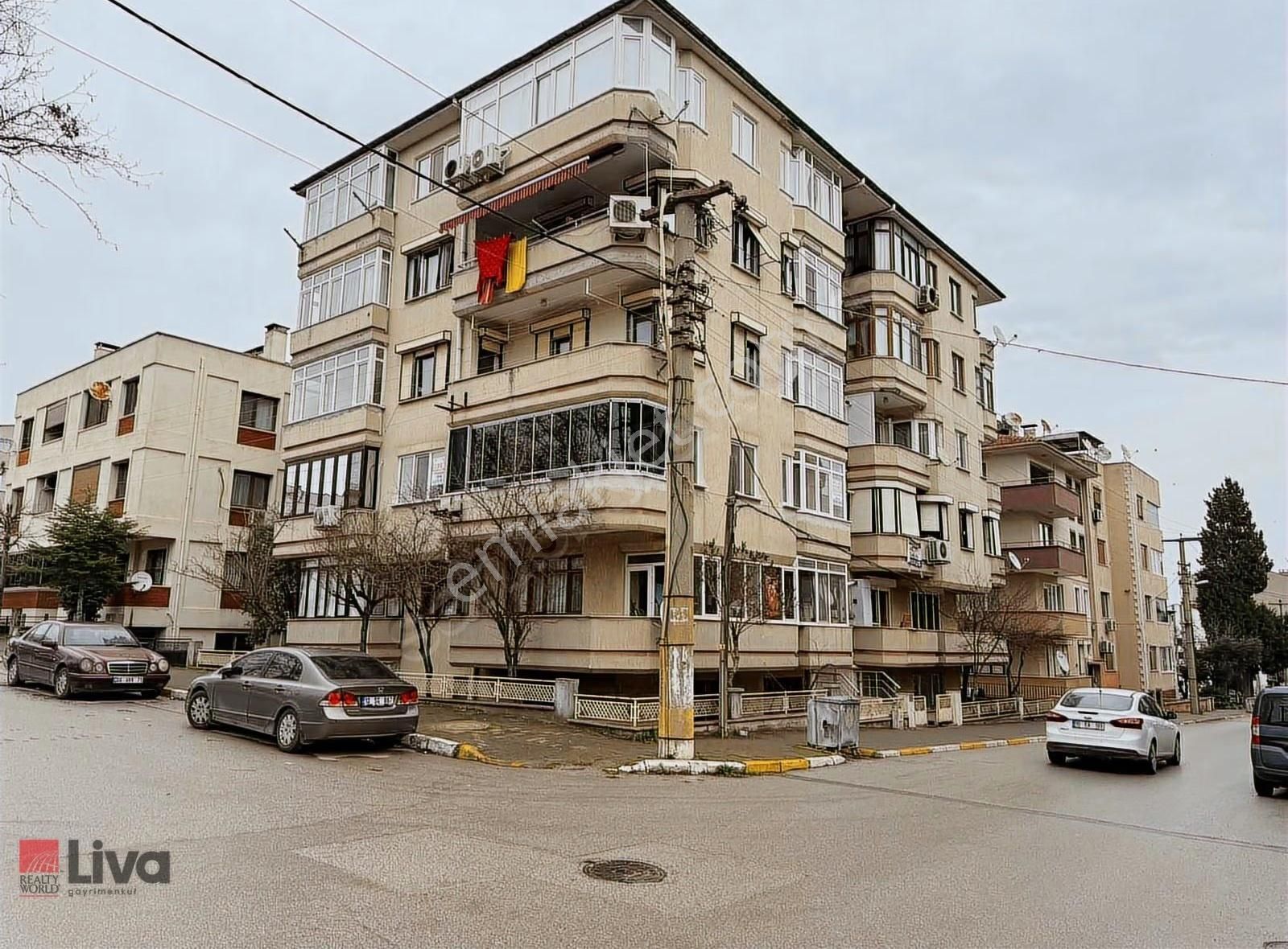 Rw Liva'dan Atatürk Mah. 3+1 Kiralık Geniş Ve Yenilenmiş Daire - Görsel 33