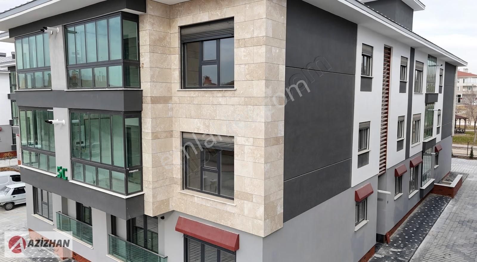 Azizhan'dan İstanbul Yoluna Cephe Kiralık 1+1 Daire - Görsel 3