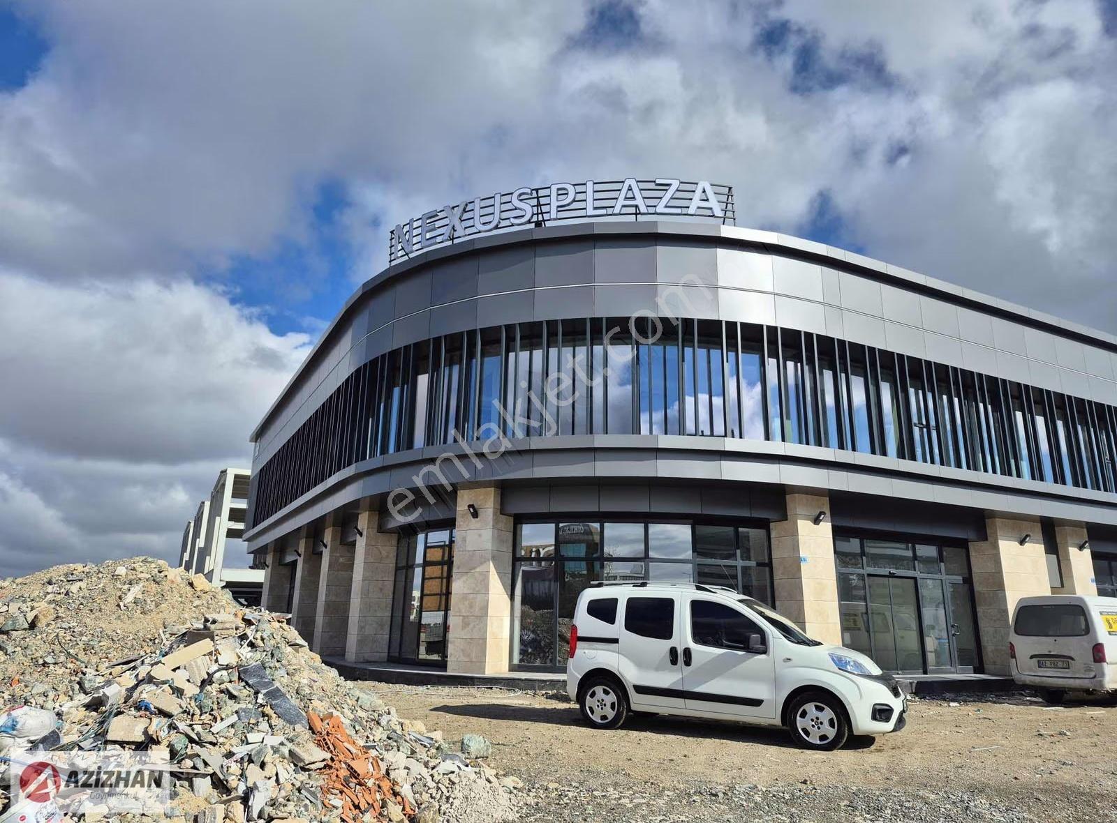 Azizhan'dan Sıla Caddesine Cephe Nexus Plazada Kiralık İş Yeri - Görsel 4