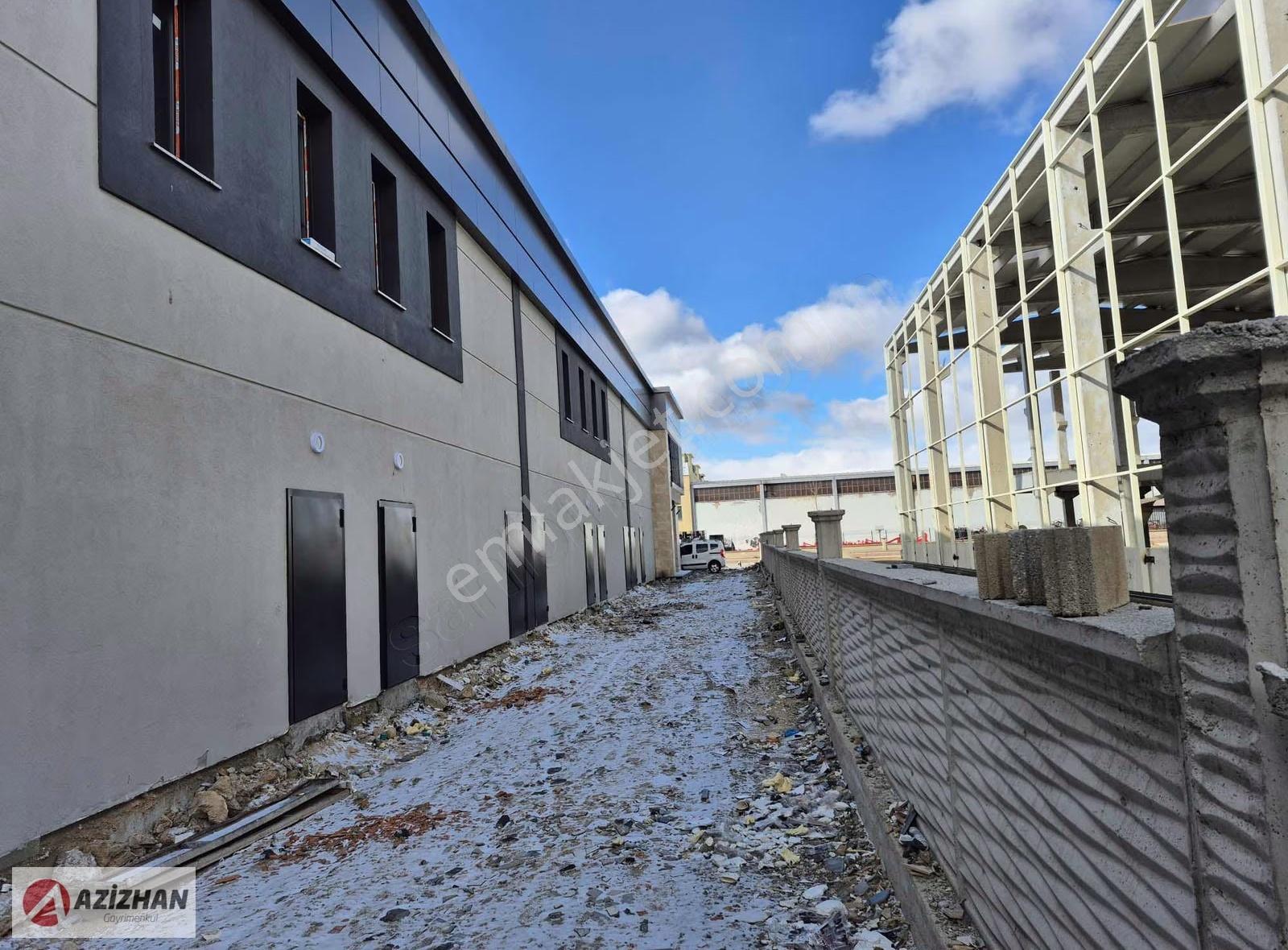 Azizhan'dan Sıla Caddesine Cephe Nexus Plazada Kiralık İş Yeri - Görsel 13