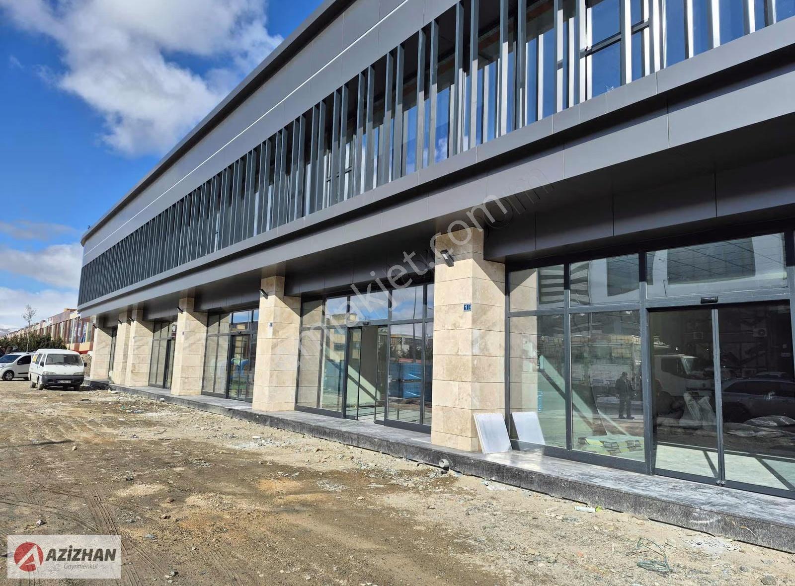 Azizhan'dan Sıla Caddesine Cephe Nexus Plazada Kiralık İş Yeri - Görsel 22