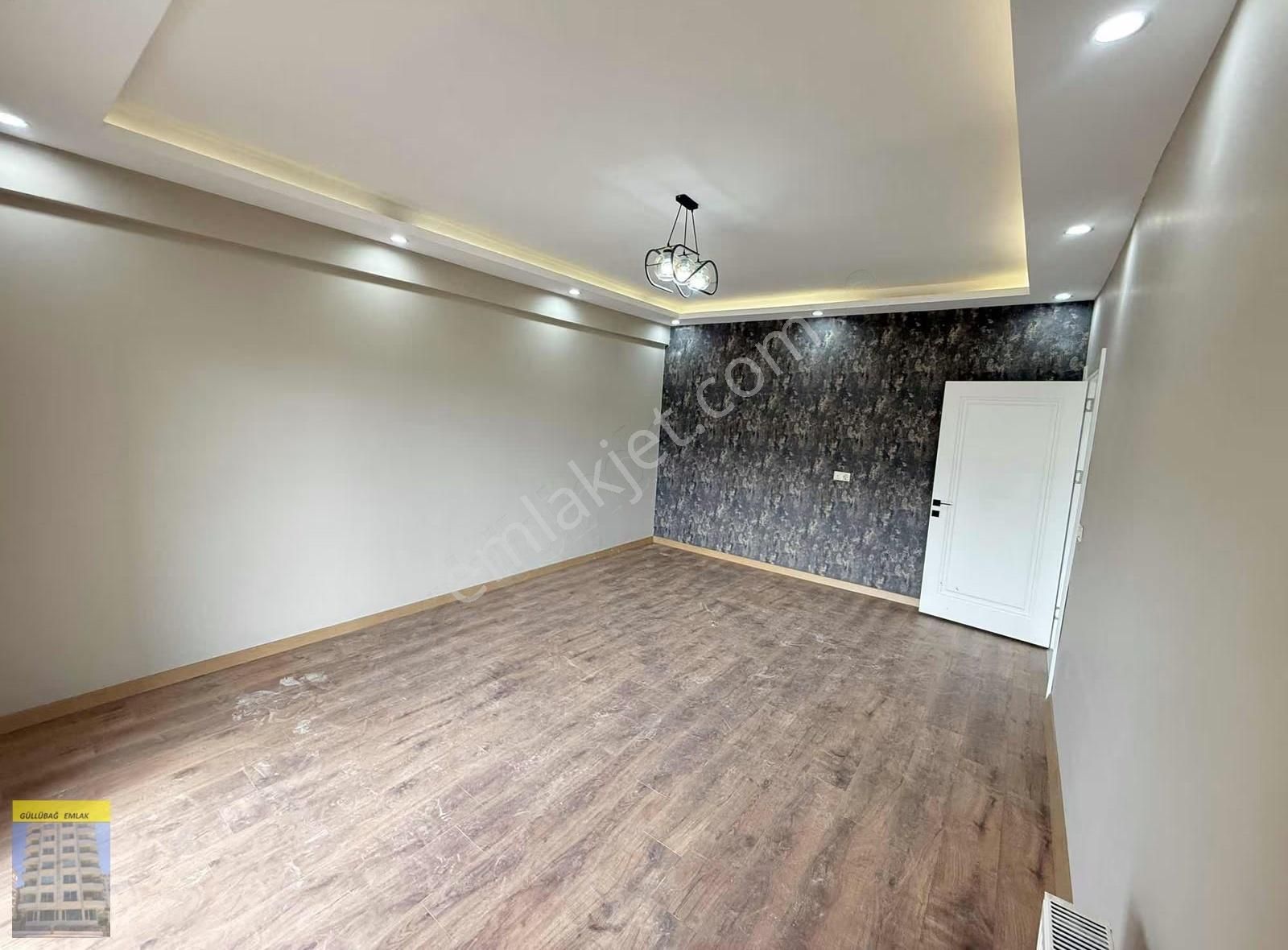 Fuar Arkası Cadde Üstü Kiralık Sıfır 2+1 - Görsel 2