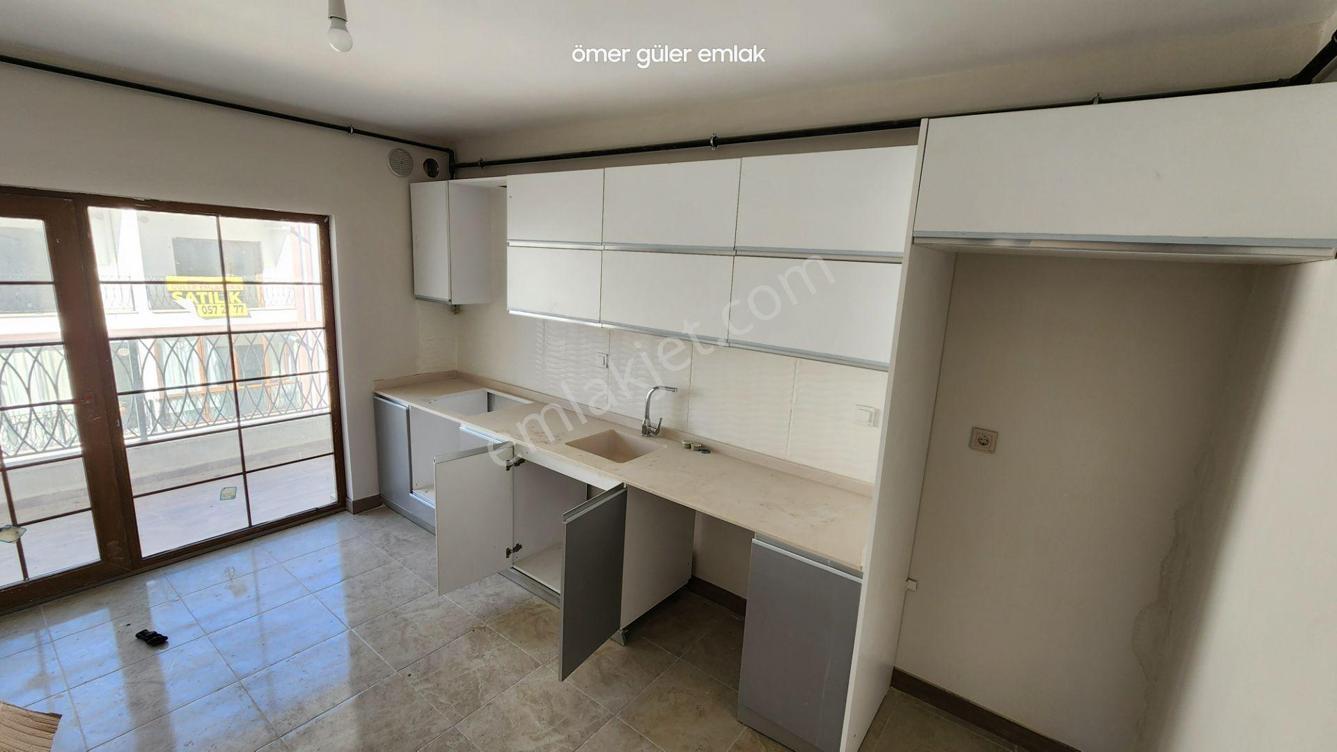 Güler^den Yakacık Tokide 2.kat Ön Cephe 3+1 130m2 5.700tl Taksit - Görsel 4