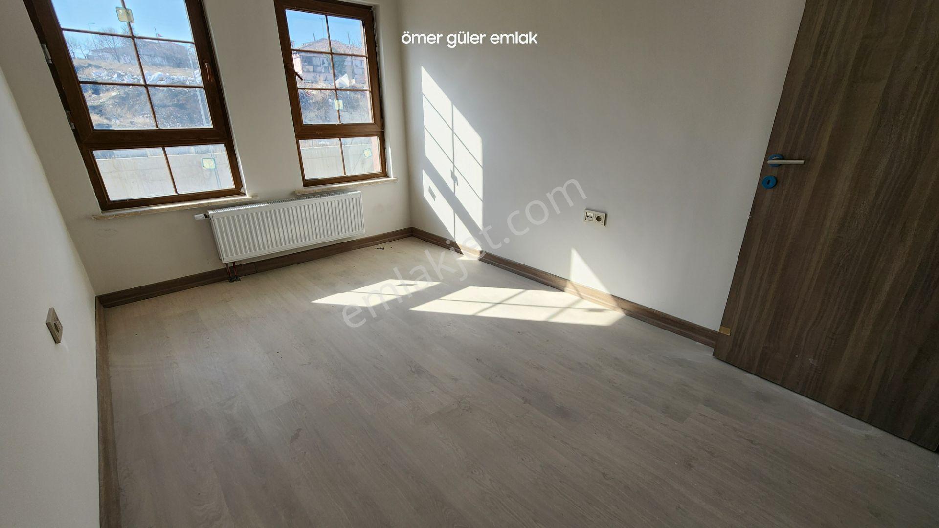Güler^den Yakacık Tokide 2.kat Ön Cephe 3+1 130m2 5.700tl Taksit - Görsel 24