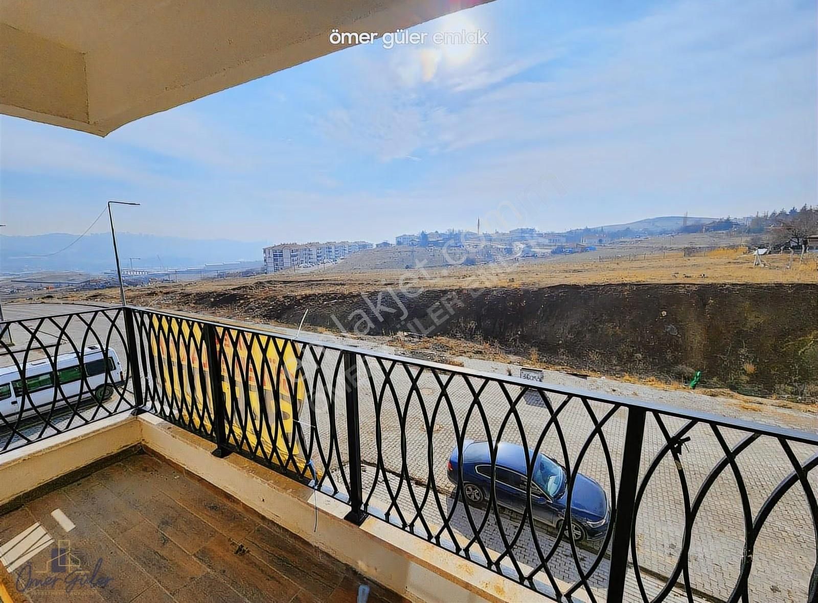 Güler^den Yenimahalle Yakacıkta Boşş 2.kat 3+1 130m2 1.300taksit