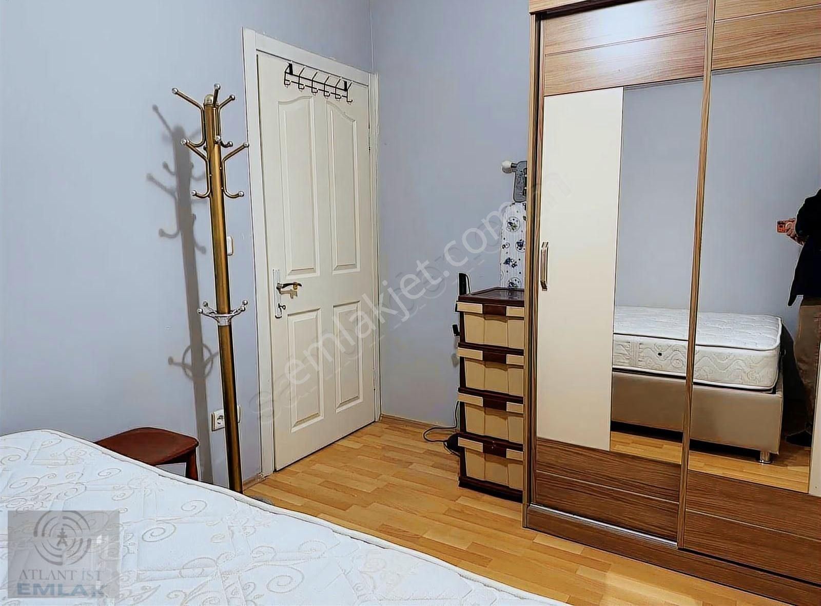 Kayışdağı'nda Metroya Ve Çarşıya Yakın Yüksek Giriş 1+1 Eşyalı - Görsel 10