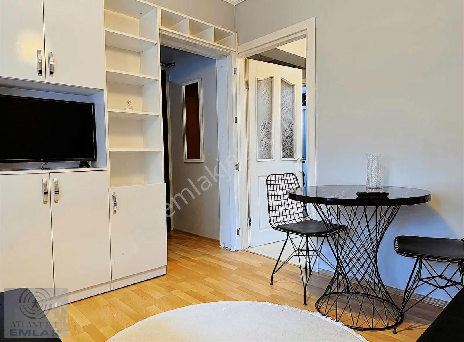 Kayışdağı'nda Metroya Ve Çarşıya Yakın Yüksek Giriş 1+1 Eşyalı - Görsel 5