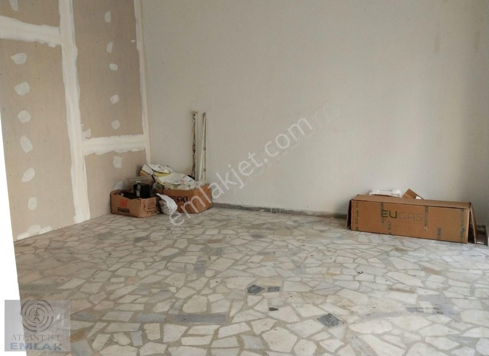 İnönü Mh. Metroya Çok Yakın 60m2 Emekçi Sk'ta Yazıhaneli Dükkan - Görsel 10